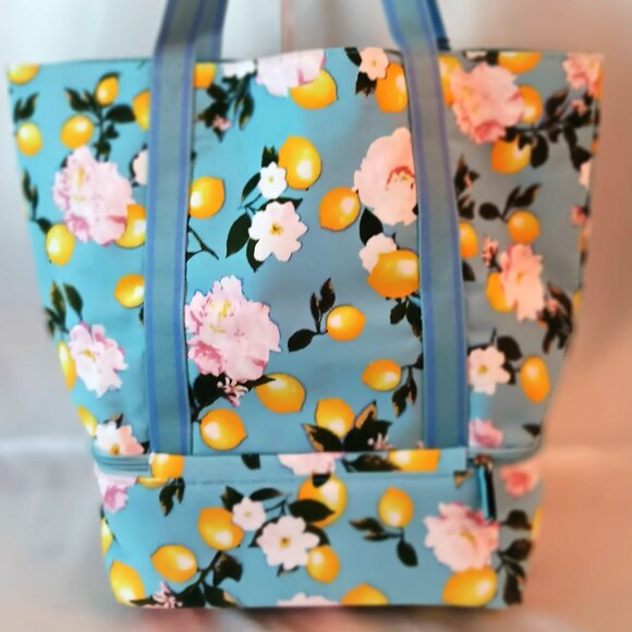 NWT💥VICTORIA SECRET LARGE LUNCH TOTE w/Bottom Storage Compartment  Light Blue - Picture 5 of 12